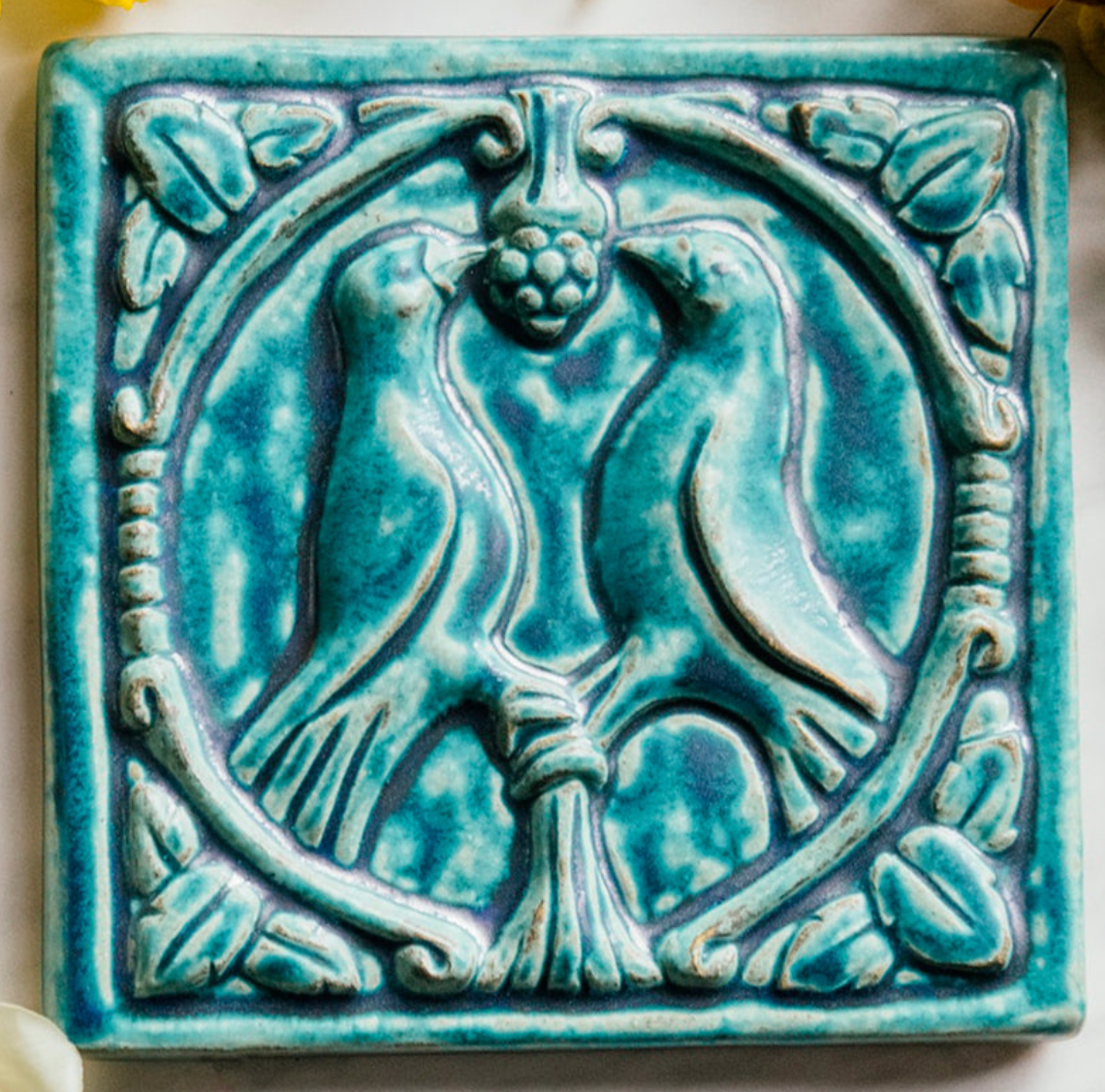 Lovebirds Tile